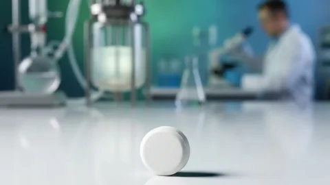 The Pill That Promised a Revolution: Why Eli Lilly's Foundayo Is Launching Slower Than Wall Street Expected
